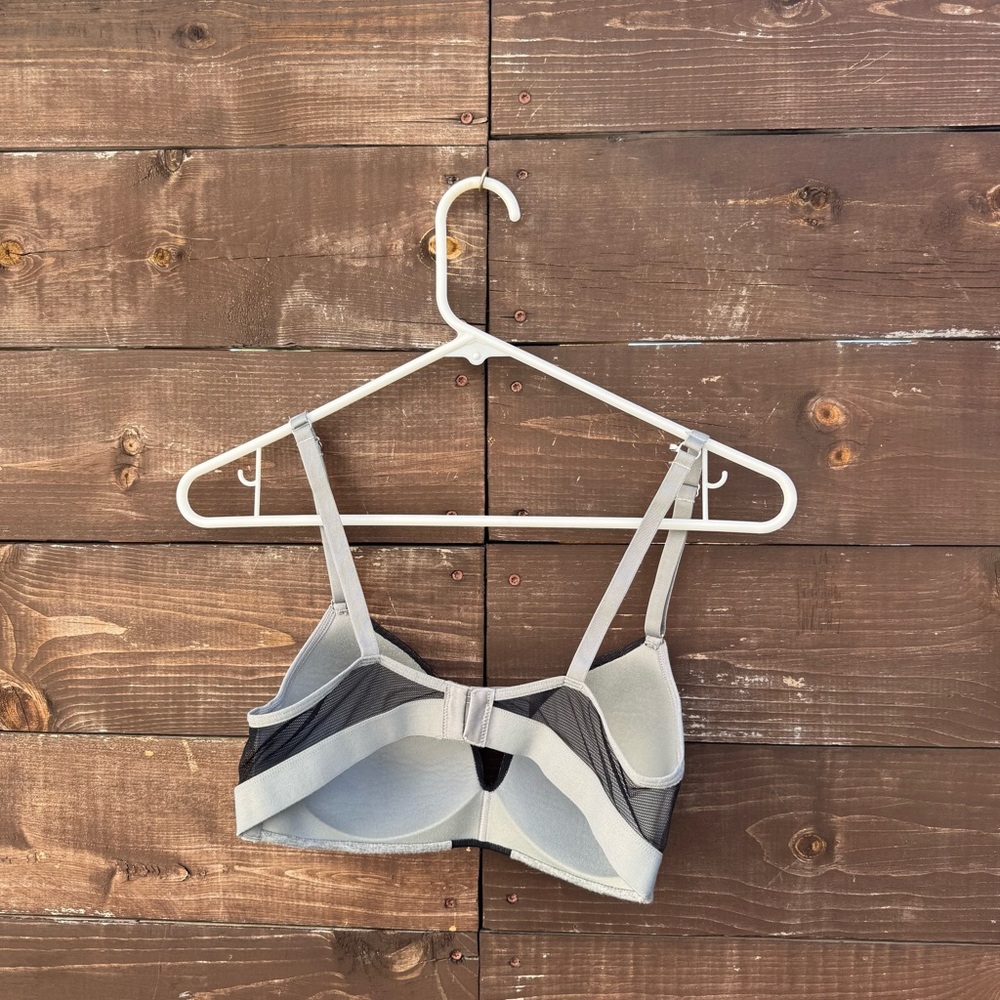 Lively Gray Bra Size 36B - Picture 5 of 5